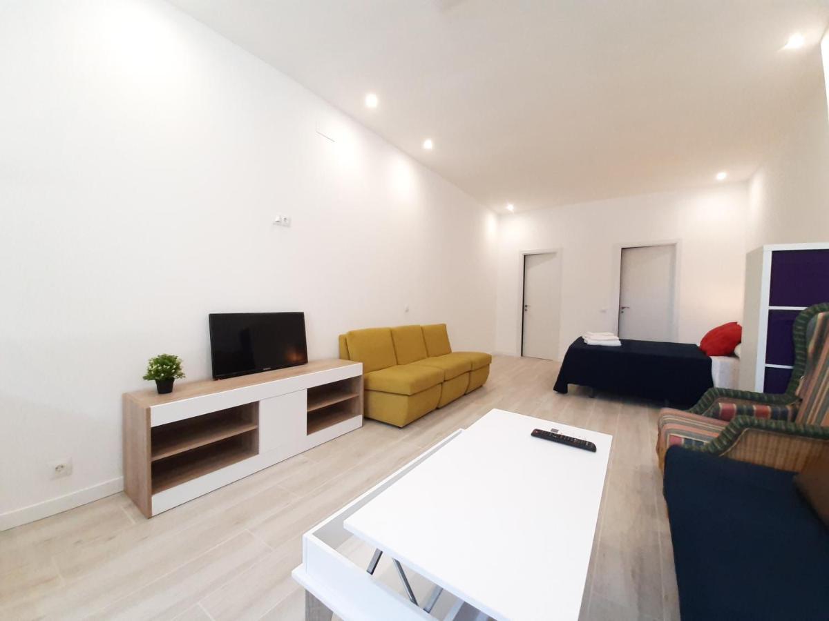 Malaga Velarde Center Apartment Exterior foto